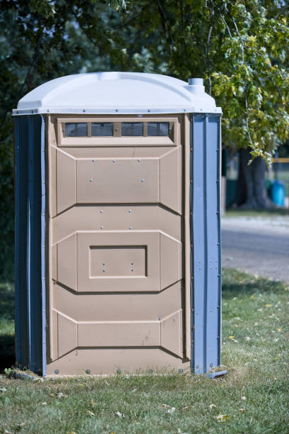Best Portable restroom trailer rental  in Maplewood, WA