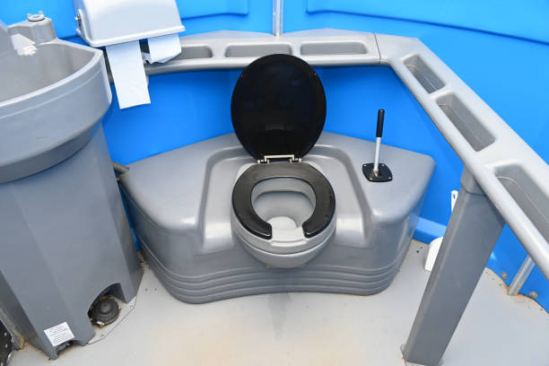 Best Luxury portable toilet rental  in Maplewood, WA